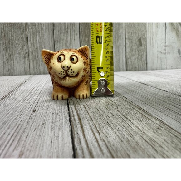 Vtg Harmony Kingdom Pot Bellys "Trixie" Farmyard Times Cat Figurine 2in Long - Picture 8 of 11